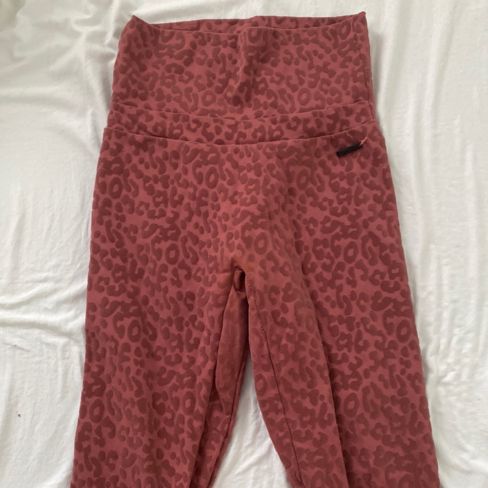 Echt XS cheetah Maroon print